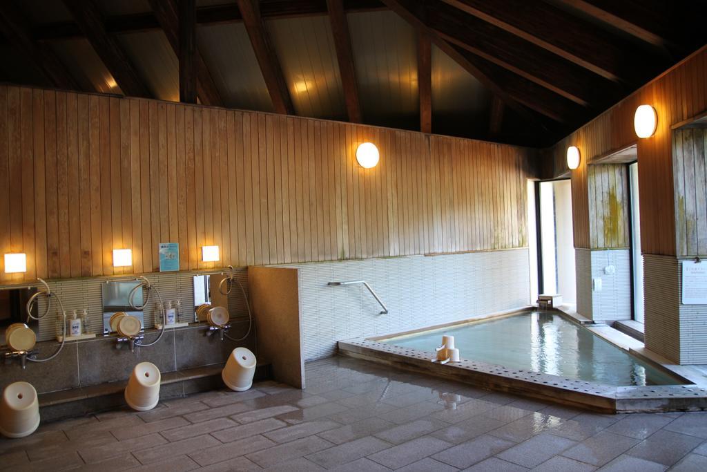 Отель Toyota Shirakawa-Go Eco-Institute Экстерьер фото